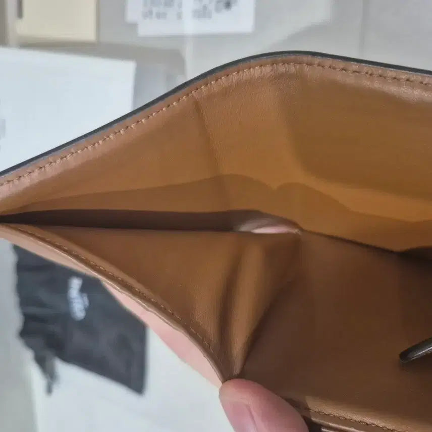 [BUNJANG] Celine Triomphe Canvas Small Strap Wallet Tan / 셀린느 트리오페 캔버스 스몰 스트랩 월렛 탄 반지갑 풀박스 판매합니다