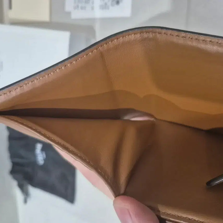 [BUNJANG] Celine Triomphe Canvas Small Strap Wallet Tan / 셀린느 트리오페 캔버스 스몰 스트랩 월렛 탄 반지갑 풀박스 판매합니다