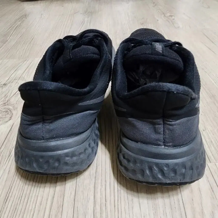 [BUNJANG] Nike Revolution Black Running Shoes 270 / 나이키 레볼루션 블랙 런닝화 270