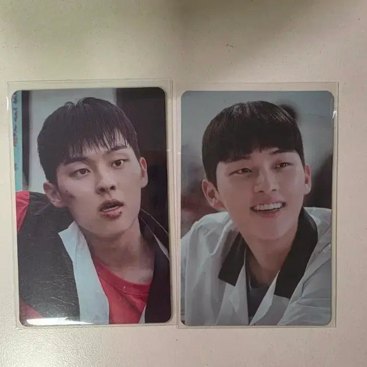 [BUNJANG] Weak Hero Class 1 Script Book Ahn Soo Ho Choi Hyun Wook Photocard Bundle Set / 약한영웅 대본집 a b 최현욱 안수호 포카 포토카드