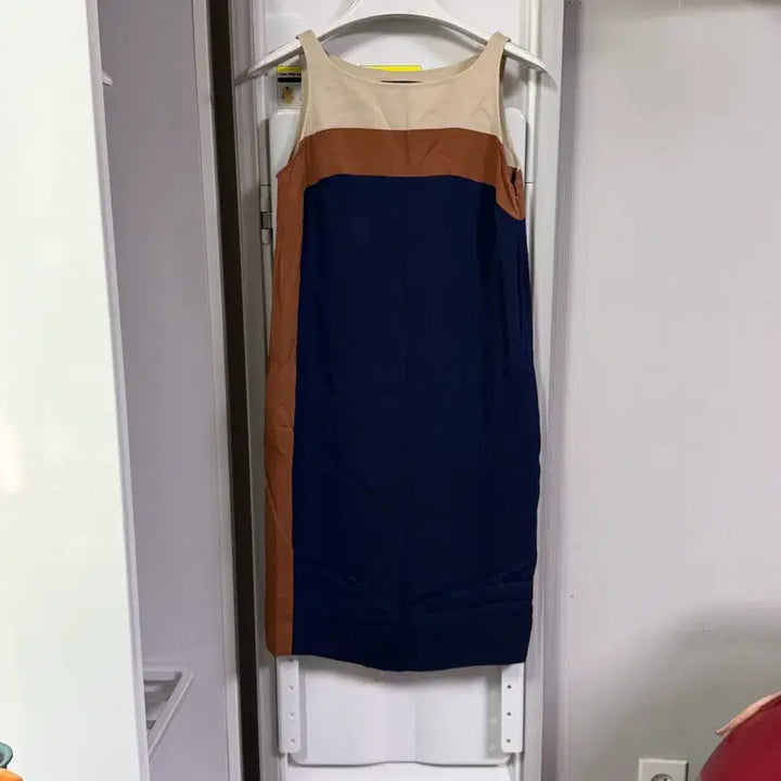 [SOLD OUT] 로로피아나 원피스