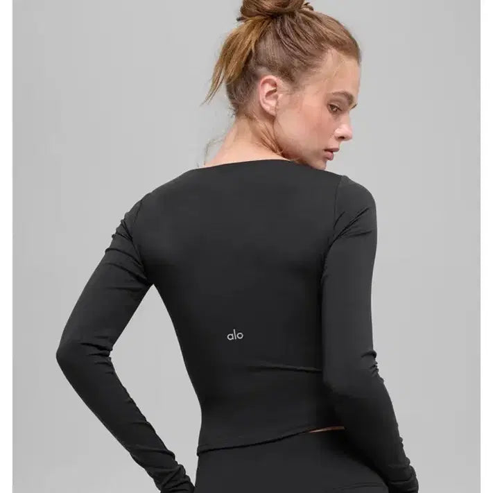 [BUNJANG] Alo Black Square Neck Long Sleeve T-Shirt / 알로 블랙 스퀘어넥 긴팔 티셔츠