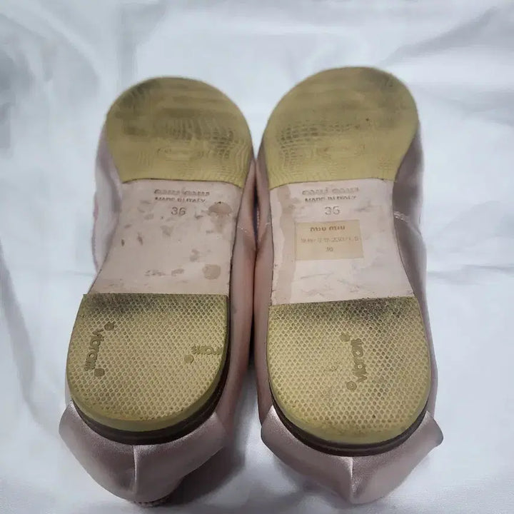 [SOLD OUT] 미우미우 발레리나 플랫 슈즈 36 ss급