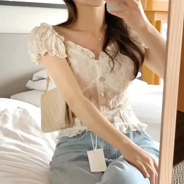 [BUNJANG] Pebit Lace Vintage Embroidered Blouse / 퍼빗 레이스 빈티지 자수 블라우스