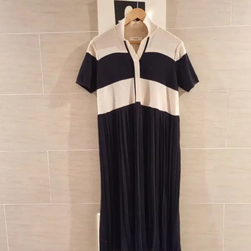 [BUNJANG] 앤유 Two-Tone Pleated Long Dress / 블랙.아이보리투톤~앤유 플리츠 원핏