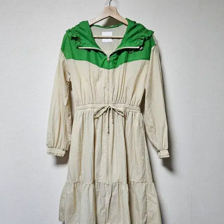 [BUNJANG] SJYP Frilled Hood Midi Jumper Size S / SJYP 에스제이와이피 프릴 후드 미디 점퍼 S사이즈