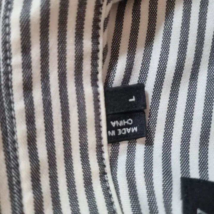 [BUNJANG] Theory Striped Button-Down Shirt / Theory 씨어리 스트라이프 남방 셔츠