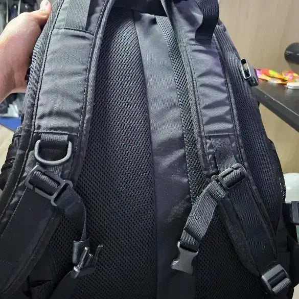 [BUNJANG] Umbro Black Backpack / 엄브로 블랙 백팩