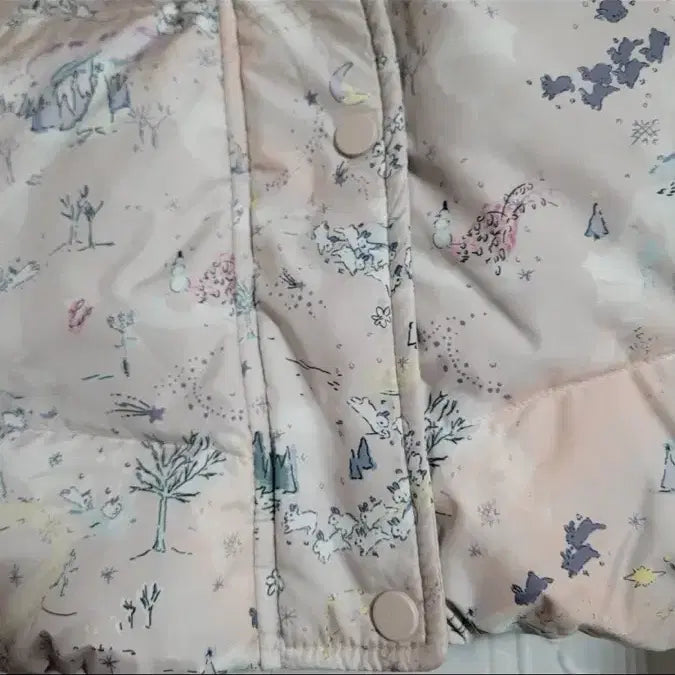 [BUNJANG] Thursday Island Printed Pattern Hooded Down Padded Jacket / 써스데이아일랜드 프린트 패턴 후 드 다운 패딩