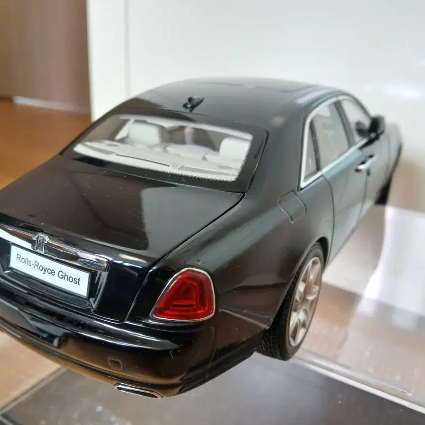 [SOLD OUT] 1/18 교쇼 롤스로이스 고스트 모형 블랙/실버 투톤