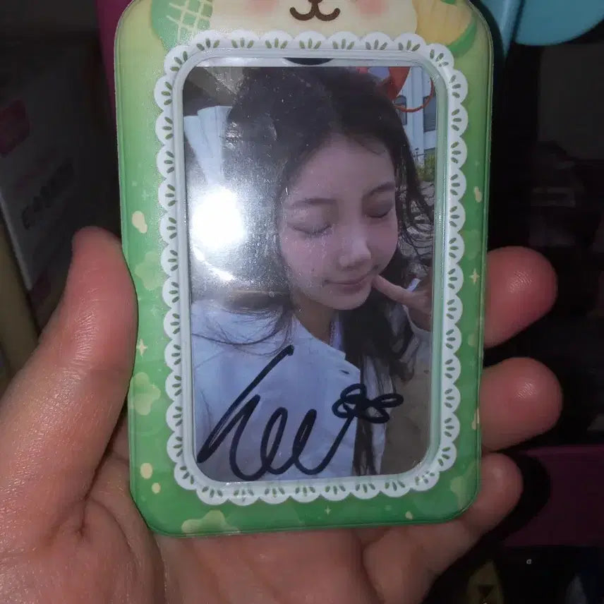 [BUNJANG] ILLIT Wonhee Signed Photocard / 급처)아일릿 원희 친필 싸인 포카