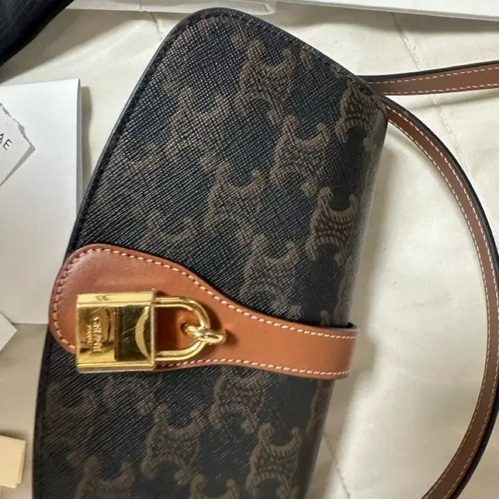 [BUNJANG] Celine Tabu Mini Shoulder Bag / 셀린느 타부백 미니