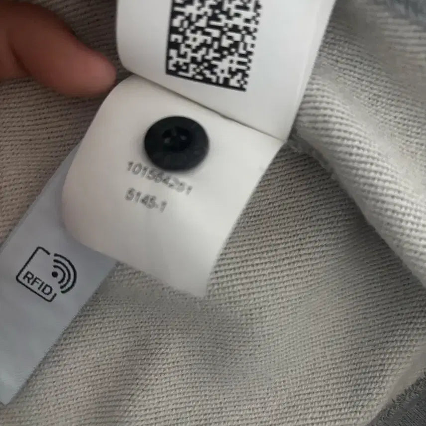 [SOLD OUT] 새상품급 스톤아일랜드 후드집업