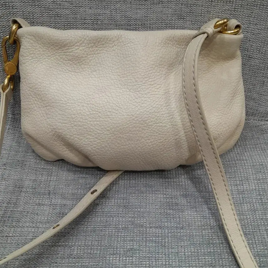 [BUNJANG] Marc Jacobs Leather Mini Crossbody Bag / 마크제이콥스 가죽 미니 크로스백 아이보리 정품
