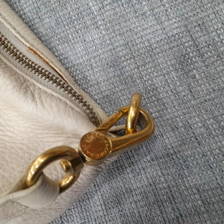 [BUNJANG] Marc Jacobs Leather Mini Crossbody Bag / 마크제이콥스 가죽 미니 크로스백 아이보리 정품