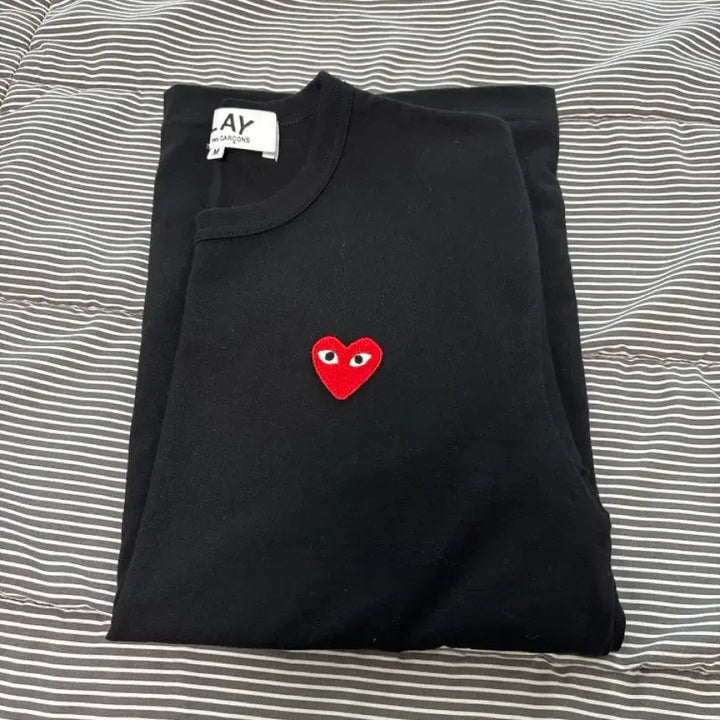 [BUNJANG] Comme des Garcons Heart Logo T-shirt / 꼼데가르송 반팔 m 새상품