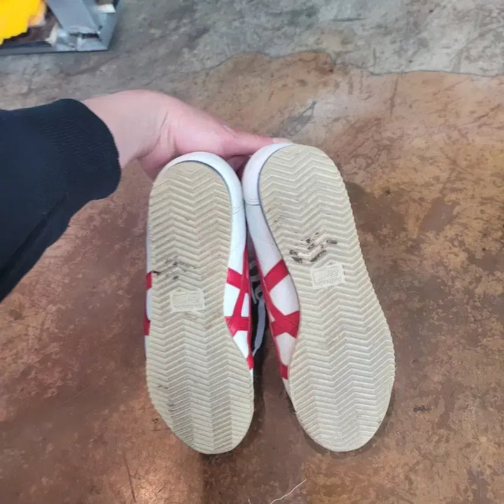 [BUNJANG] Onitsuka Tiger Corsair White/Red Sneakers 240mm / 오니츠카타이거 코르세어 커세어 흰/빨 스니커즈 240mm