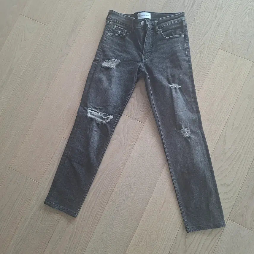 [BUNJANG] Calvin Klein Jeans Body Tapered Fit Denim Pants / 캘빈클라인진 바디 테이퍼핏 데님팬츠 (J318280)