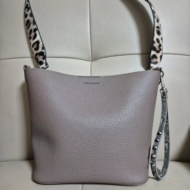 [BUNJANG] Find Kapoor Pingo Bag / 파인드카푸어 핑고백