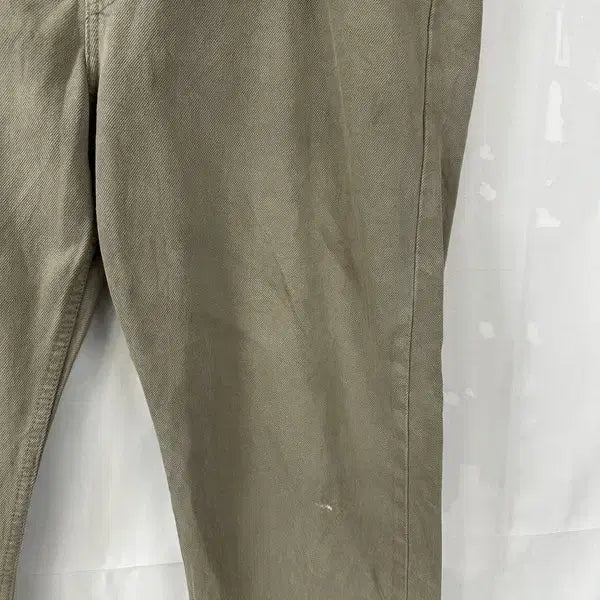 [SOLD OUT] [W40L32] LEVI&