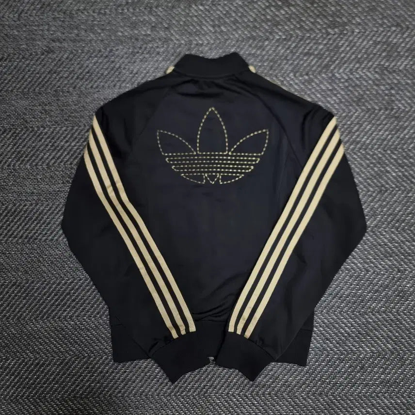 [BUNJANG] Adidas Europa Jersey Black Gold / 아디다스 유로파 져지 검골