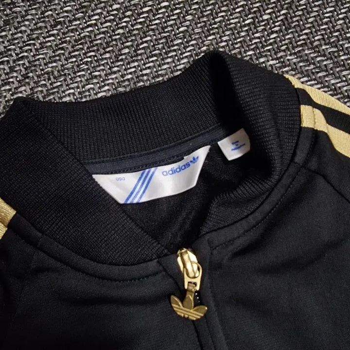 [BUNJANG] Adidas Europa Jersey Black Gold / 아디다스 유로파 져지 검골