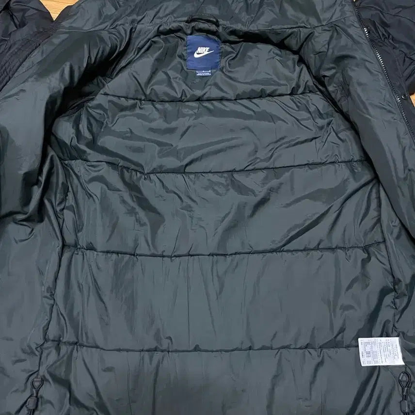 [SOLD OUT] 나이키 패딩 L사이즈 (100-105사이즈)