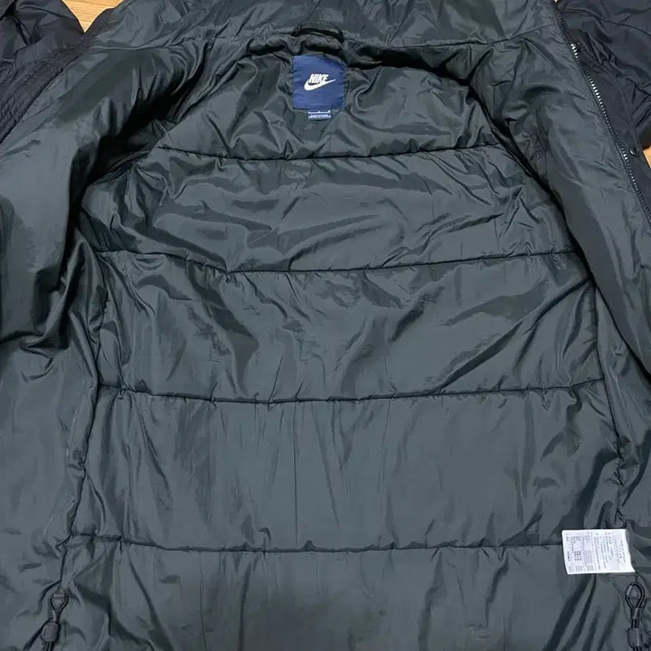 [SOLD OUT] 나이키 패딩 L사이즈 (100-105사이즈)