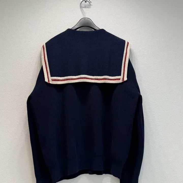 [SOLD OUT] 럭키슈에뜨 네이비 배색 가디건