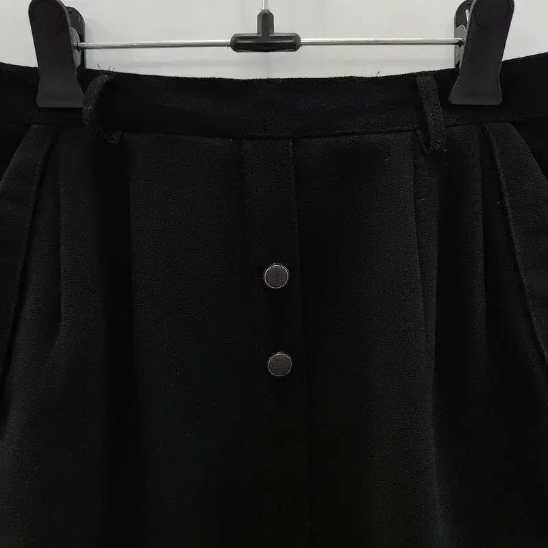 [BUNJANG] Vintage Multi-Snap Black Skirt - L / 빈티지 멀티스냅 블랙 스커트 L MADE IN JAPAN