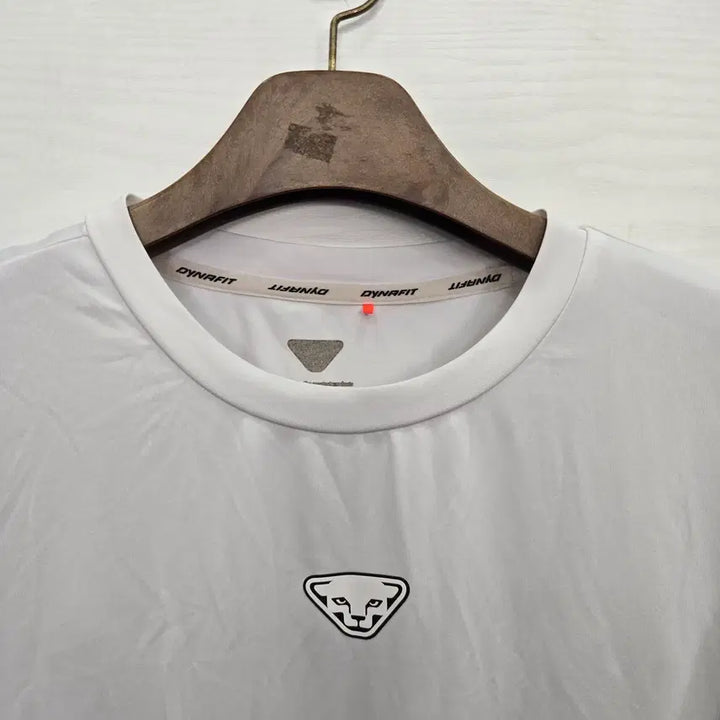 [BUNJANG] DYNAFIT Short Sleeve T-Shirt / XL,105 )) DYNAFIT 다이나핏 반팔티셔츠! 디자인 예뻐요^^~