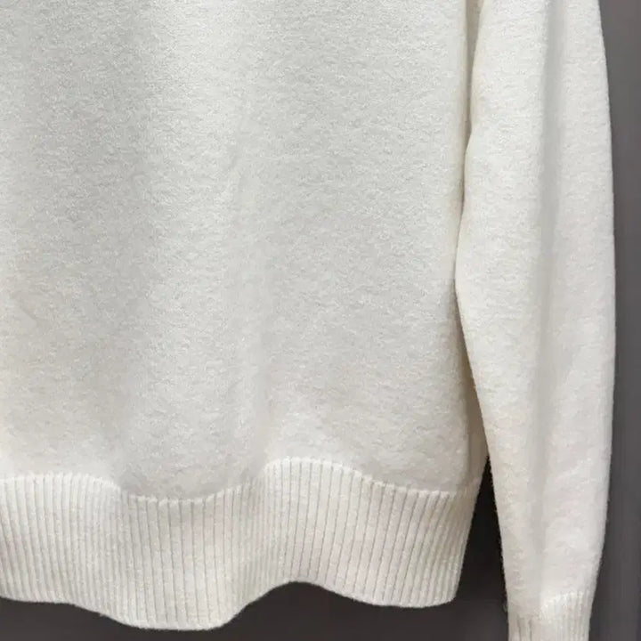 [BUNJANG] Ami Virgin Wool Intarsia Knit Sweater White L / 아미 버진울 인타르시아 니트 화이트 L