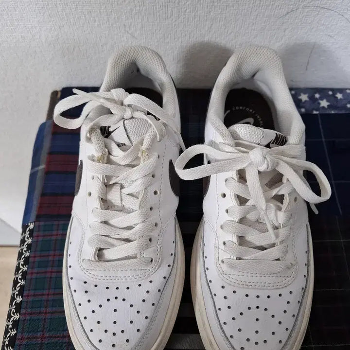 [BUNJANG] Nike Court Vision Low White/Brown Sneakers 235 / 나이키 코트 비전 로우 흰/브라운 운동화 235