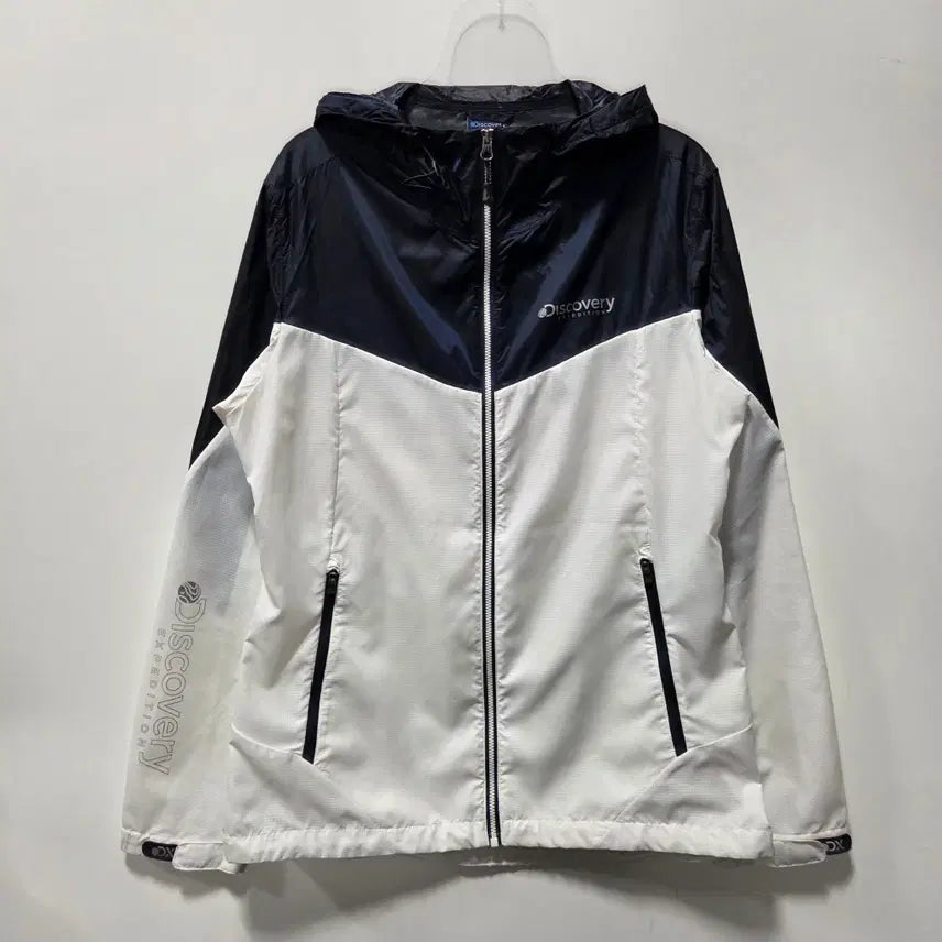 [SOLD OUT] 디스커버리 컬러블록 경량 바람막이 자켓 100 26041705