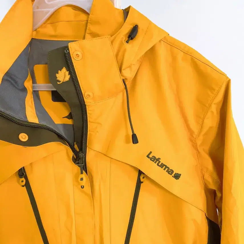 [BUNJANG] Lafuma Windstopper Hooded Windbreaker Jacket (Women&
