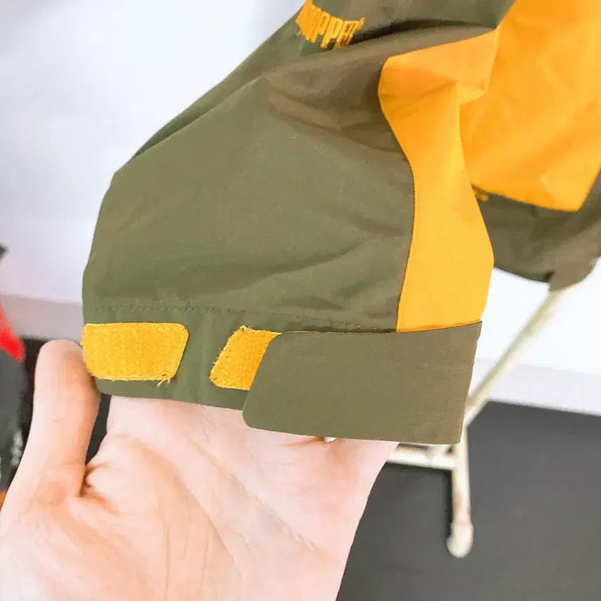 [BUNJANG] Lafuma Windstopper Hooded Windbreaker Jacket (Women&