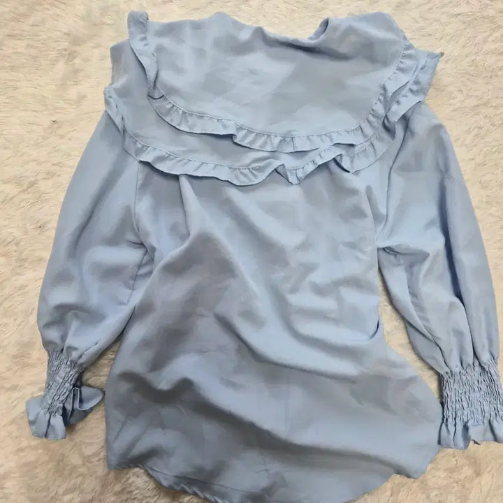 [BUNJANG] Sky Blue Frill Blouse (Size 55) / 하늘색 프릴 블라우스 55
