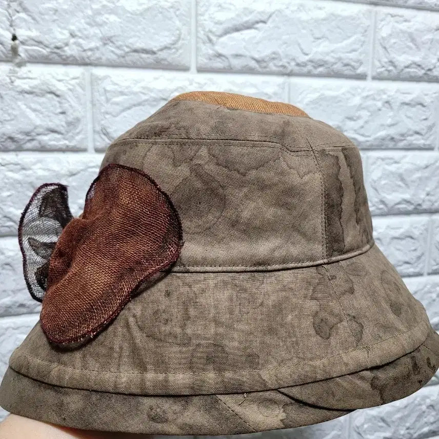 [BUNJANG] Natural Dyed Brown Flower Embellished Bucket Hat / 천연염색 브라운 플라워 장식 벙거지 모자