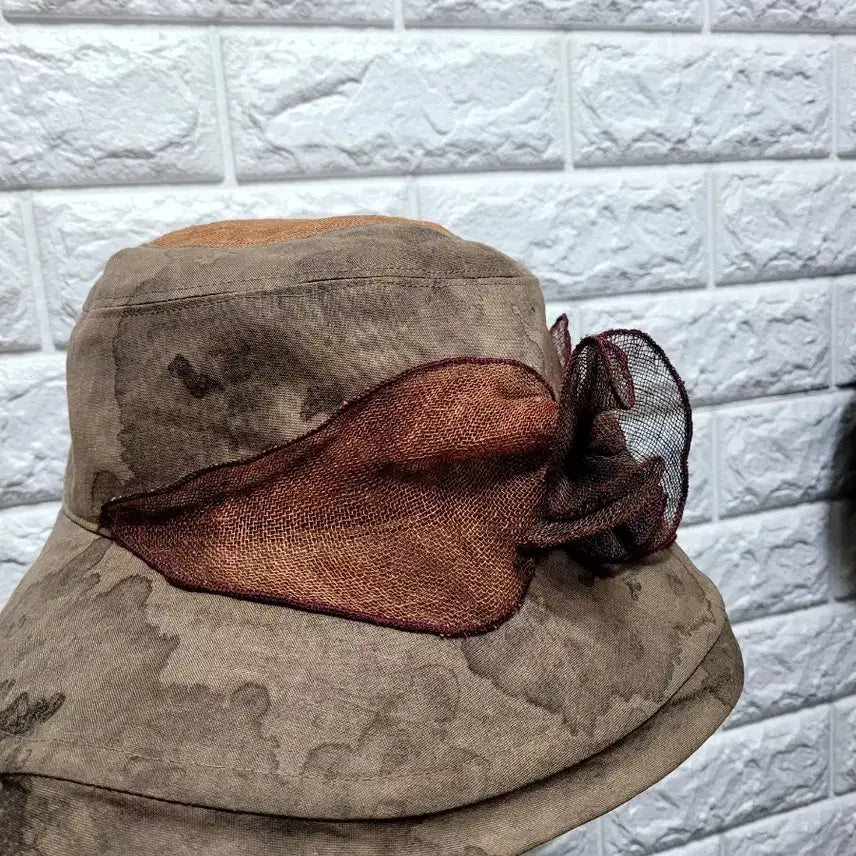 [BUNJANG] Natural Dyed Brown Flower Embellished Bucket Hat / 천연염색 브라운 플라워 장식 벙거지 모자