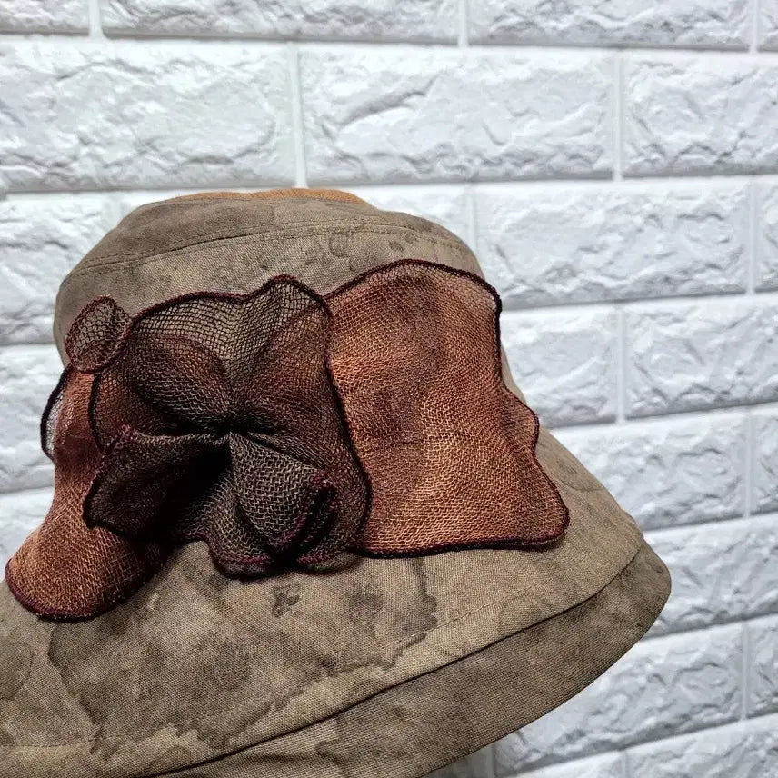 [BUNJANG] Natural Dyed Brown Flower Embellished Bucket Hat / 천연염색 브라운 플라워 장식 벙거지 모자