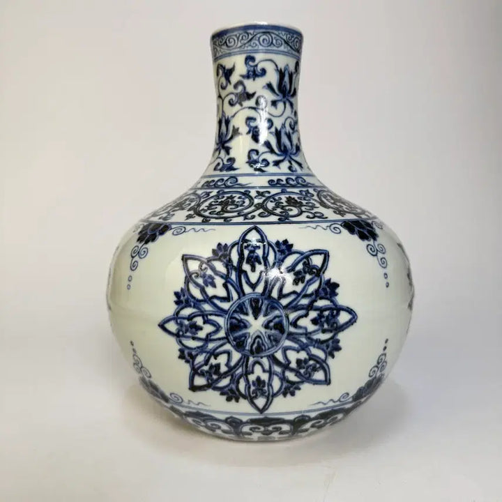 [SOLD OUT] 청화 포상화문 천구병
