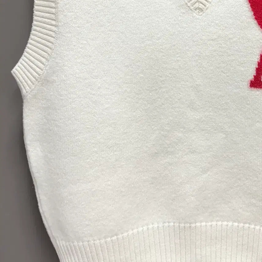 [BUNJANG] Ami Virgin Wool Intarsia Knit Vest White L / 아미 버진울 인타르시아 니트 베스트 화이트 L