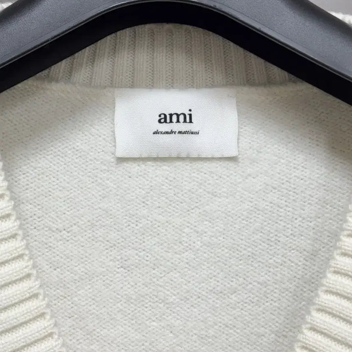[BUNJANG] Ami Virgin Wool Intarsia Knit Vest White L / 아미 버진울 인타르시아 니트 베스트 화이트 L