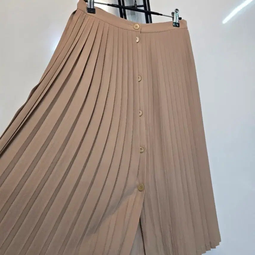 [BUNJANG] Maje Black Label Pleated Skirt / 마쥬블랙라벨스커트 55