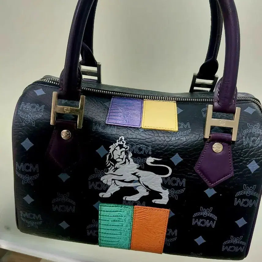 [SOLD OUT] [BUNJANG] MCM Lion Print Boston Bag / MCM 블랙 보스턴백 라이온 프린트