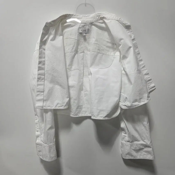 [SOLD OUT] 코스 COS 화이트 여성 크롭 셔츠 32 26041710
