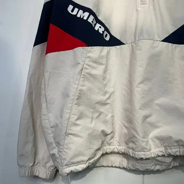 [SOLD OUT] 100 엄브로 빈티지 아노락 나일론 바람막이 자켓 화이트