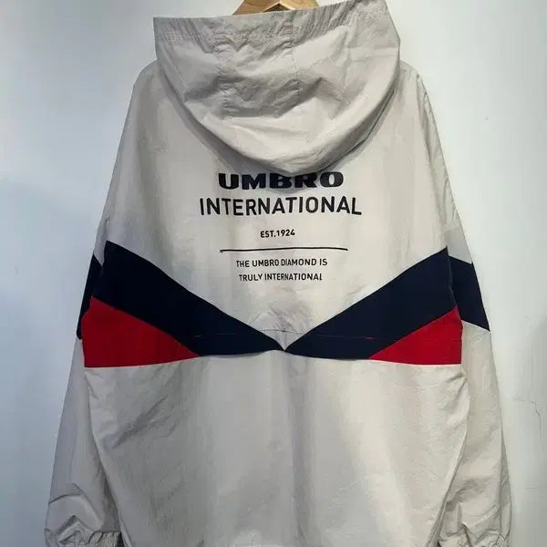 [SOLD OUT] 100 엄브로 빈티지 아노락 나일론 바람막이 자켓 화이트