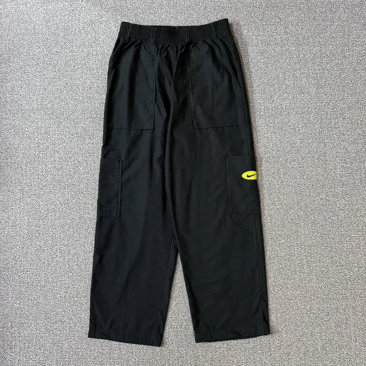 [SOLD OUT] [정가 11만원] 나이키 우먼스 트레이닝 팬츠 M