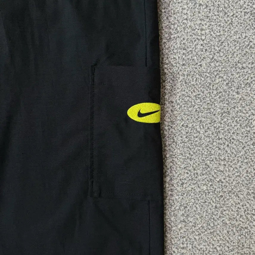 [SOLD OUT] [정가 11만원] 나이키 우먼스 트레이닝 팬츠 M